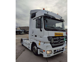 Tahač MERCEDES-BENZ Actros 1844