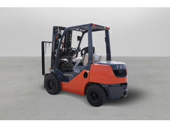 Dieselový vysokozdvižný vozík Toyota 62-8FD30 3 Tons Diesel 2 Stage Forklift: obrázek 2