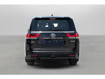 SUV Toyota Land Cruiser 300: obrázek 4 SUV Toyota Land Cruiser 300: obrázek 4