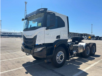 Tahač IVECO