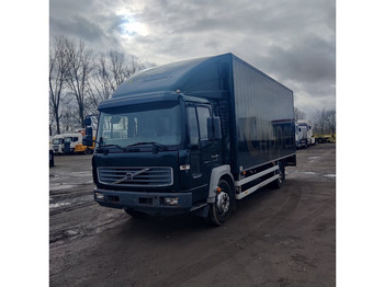Skříňový nákladní auto VOLVO FL6