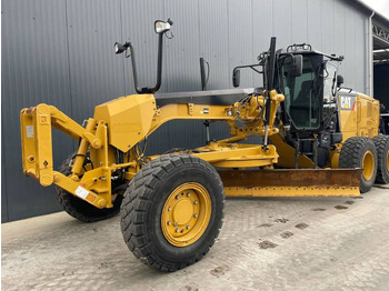 Grejdr CATERPILLAR 140M