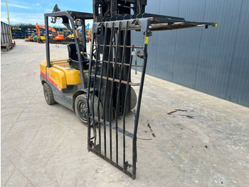 Kabina a interiér CATERPILLAR