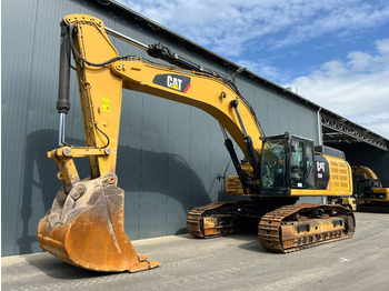 Pásové rýpadlo CATERPILLAR 352F