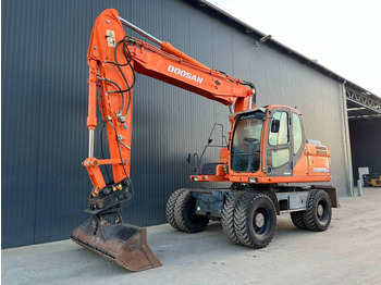 Kolesové rýpadlo DOOSAN DX170W