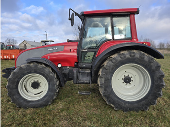 Traktor VALTRA T140