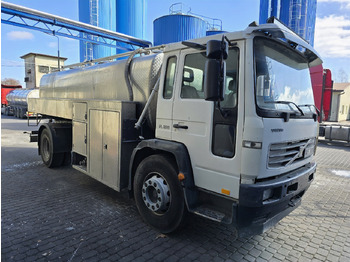 Cisternové vozidlo VOLVO FL 220