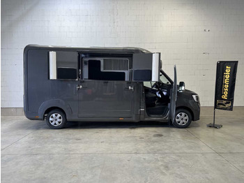 Auto na přepravu koní RENAULT Master