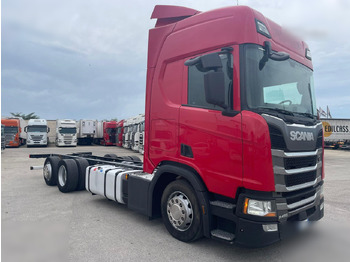 Plachtový nákladní auto SCANIA R 450
