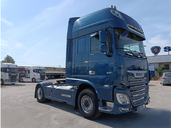 Tahač DAF XF 530
