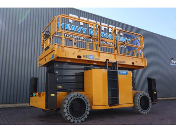 Nůžková plošina HAULOTTE