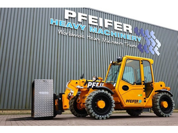 Teleskopický manipulátor JCB