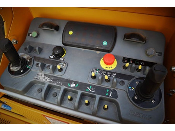 Teleskopická plošina XCMG XGS28E Valid inspection, *Guarantee! Diesel, 4x4 D: obrázek 3