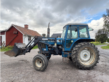Traktor FORD