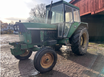 Traktor JOHN DEERE 3130
