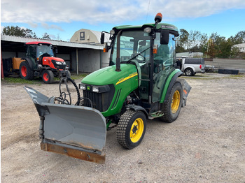 Traktor JOHN DEERE 3720
