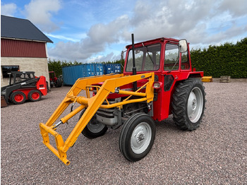 Traktor MASSEY FERGUSON 100 series
