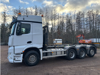 Hákový nosič kontejnerů MERCEDES-BENZ Arocs