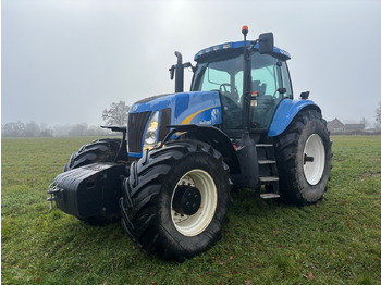Traktor NEW HOLLAND