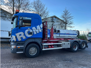 Hákový nosič kontejnerů SCANIA R 560
