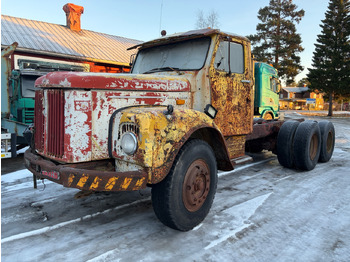 Podvozek s kabinou SCANIA