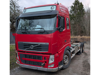 Nákladní auto VOLVO FH13