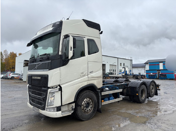 Podvozek s kabinou VOLVO FH