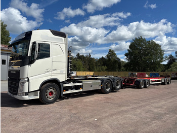 Hákový nosič kontejnerů VOLVO FH 500