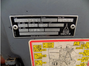 Mobilní kompresor Ingersoll Rand compressor deutz typ 1011 met tandem aanhanger: obrázek 5