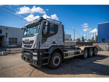 Hákový nosič kontejnerů IVECO X-WAY