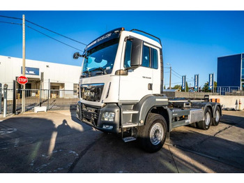 Hákový nosič kontejnerů MAN TGS