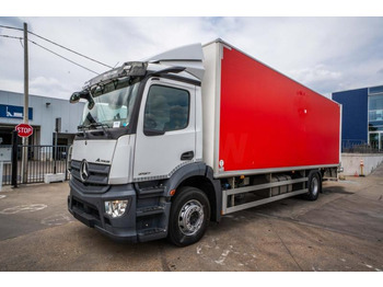 Skříňový nákladní auto MERCEDES-BENZ Actros