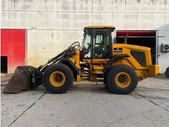 Kolový nakladač JCB 427