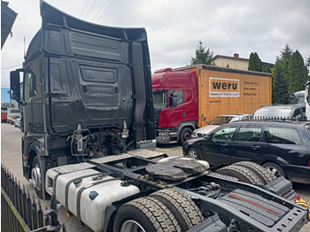 Tahač Mercedes-Benz Mp4 1845 mega: obrázek 4