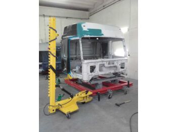 Vybavení autoservisů Frame for Truck Cabin Repair / Rahmen für die Reparatur von Lkw-Fahrerhäusern / Rám pro opravu kabin nákladních vozidel / Cadru pentru repararea cabinelor camioanelor: obrázek 2