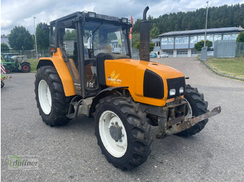 Traktor RENAULT