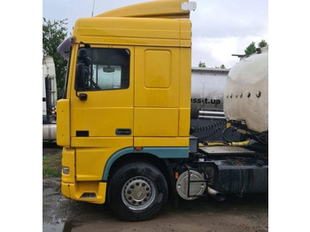 Tahač DAF XF 95 Tractor unit: obrázek 2 Tahač DAF XF 95 Tractor unit: obrázek 2