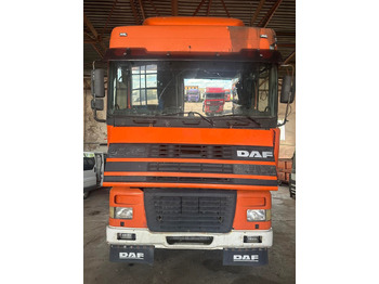 Tahač DAF XF 95
