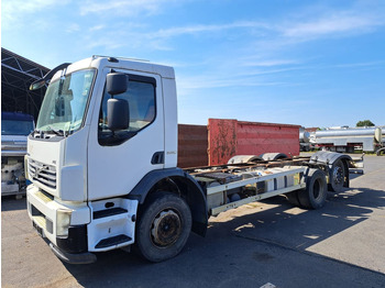 Podvozek s kabinou VOLVO FE 320