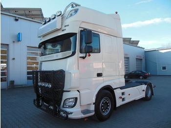 Tahač DAF XF 106 480