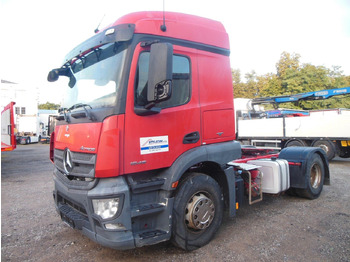 Tahač MERCEDES-BENZ Actros 1843