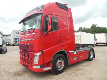 Tahač VOLVO FH13 500