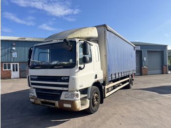 Plachtový nákladní auto DAF CF 65 220