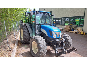 Traktor NEW HOLLAND