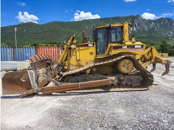 Buldozer CATERPILLAR D6R: obrázek 2