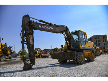 Kolesové rýpadlo VOLVO EW180