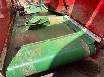 Krmný míchací vůz Trioliet Futtermischwagen Solomix 2 1600 Förderband vorne: obrázek 4 Krmný míchací vůz Trioliet Futtermischwagen Solomix 2 1600 Förderband vorne: obrázek 4