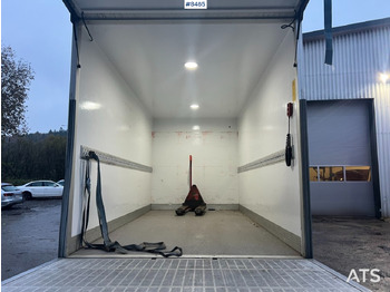 Dodávka skřín Renault master with tail lift: obrázek 5