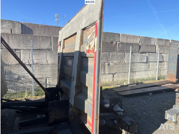 Zvedací plošina Tail lift - Zepro- ZHD 2000-155MA: obrázek 2 Zvedací plošina Tail lift - Zepro- ZHD 2000-155MA: obrázek 2