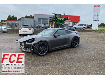 Osobní auto PORSCHE